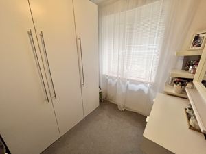 Photo 17- click for photo gallery